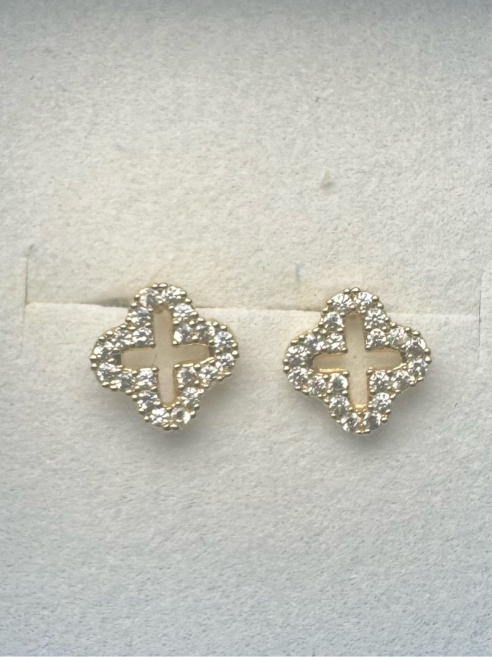 Clover CZ studs